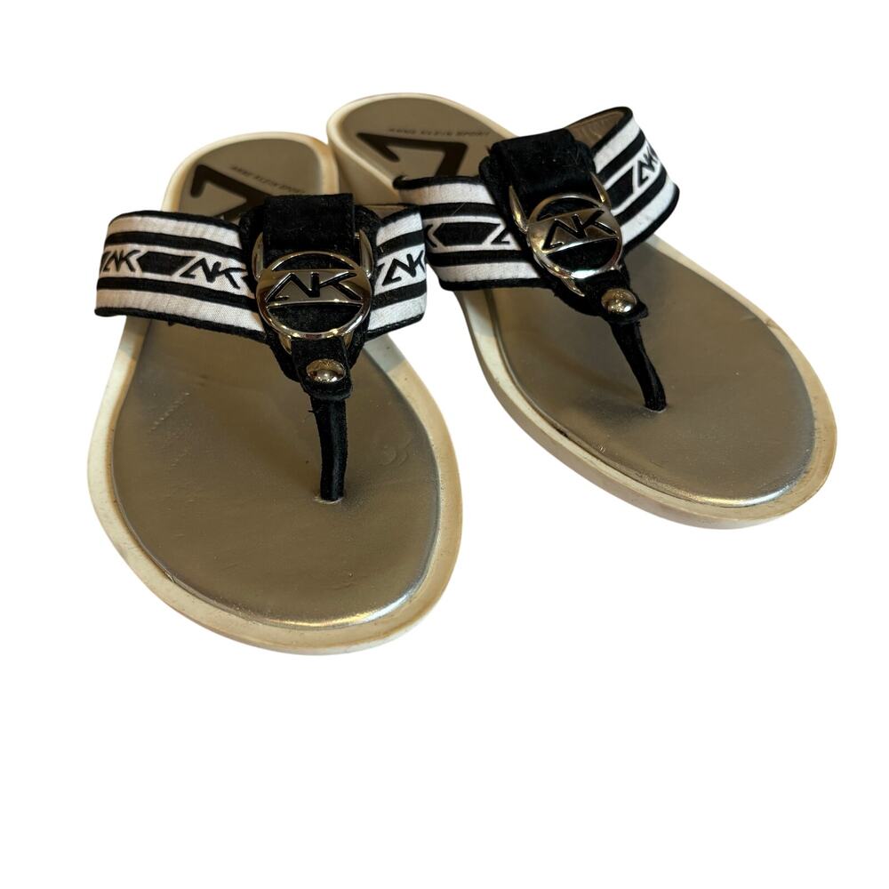 Anne Klein Sport Womens 7M Black White Striped Thong Sandals Flip Flops Comfort